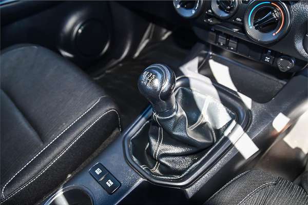 2020 Toyota Hilux SR GUN126R 4X4