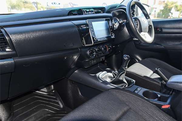 2020 Toyota Hilux SR GUN126R 4X4