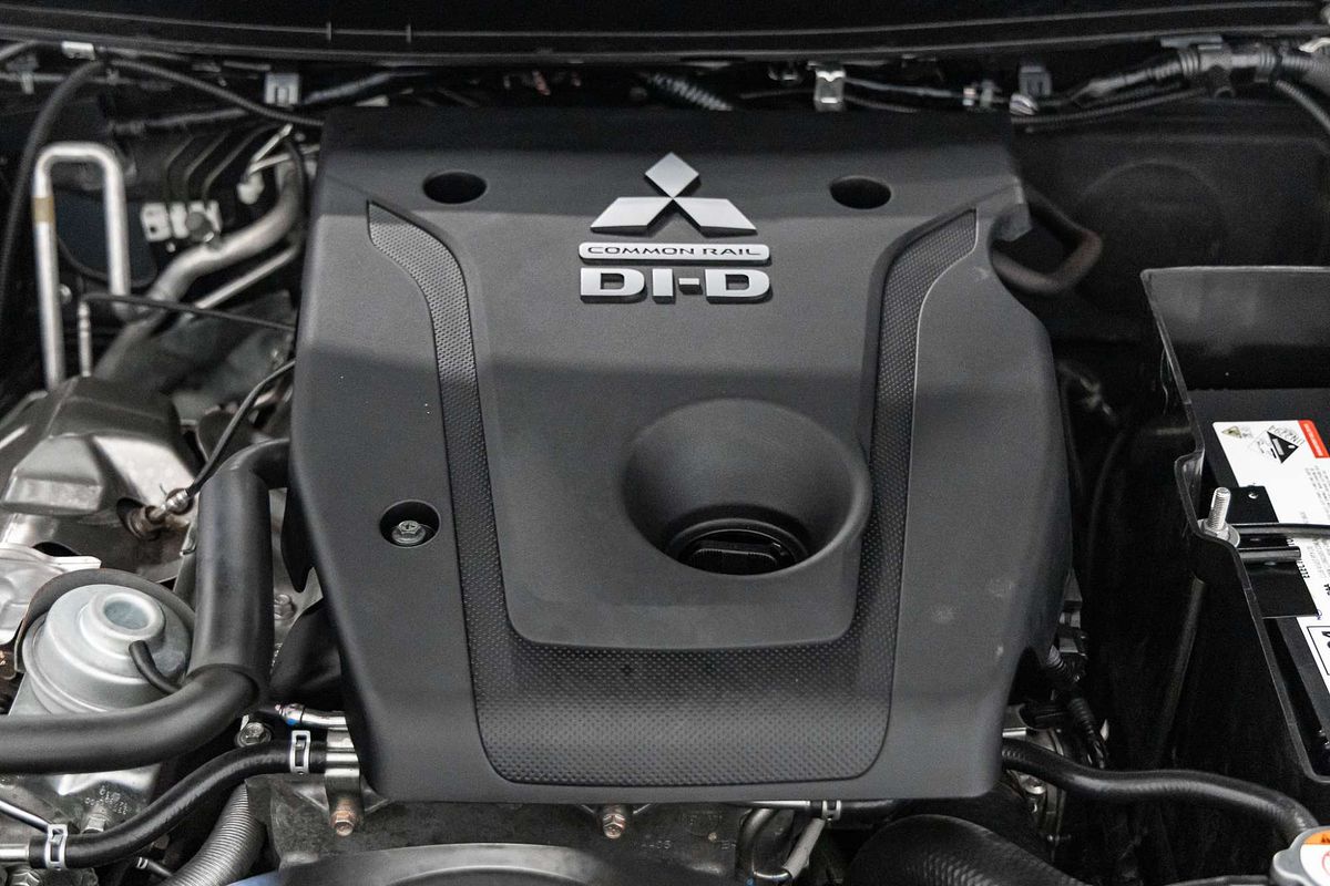 2021 Mitsubishi Pajero Sport GLS QF