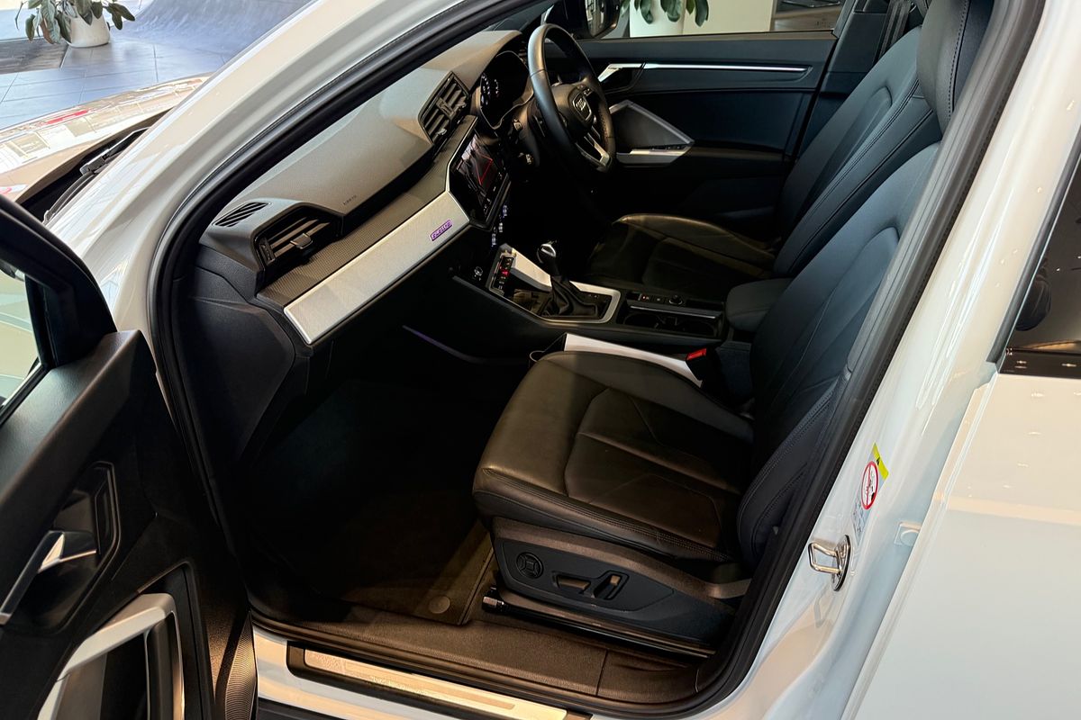 2022 Audi Q3 40 TFSI F3