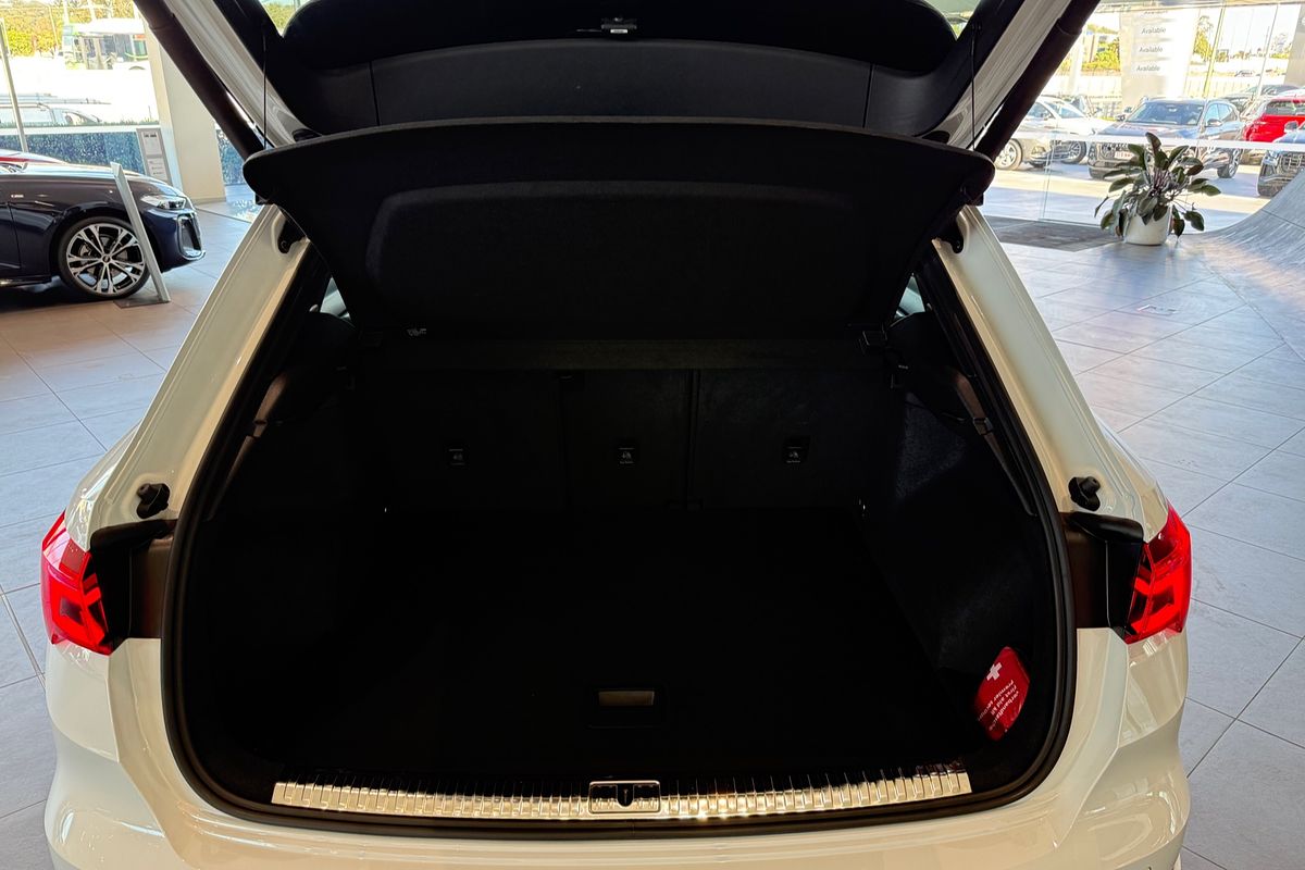 2022 Audi Q3 40 TFSI F3