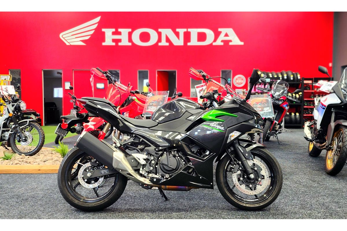 2025 Kawasaki NINJA EX500