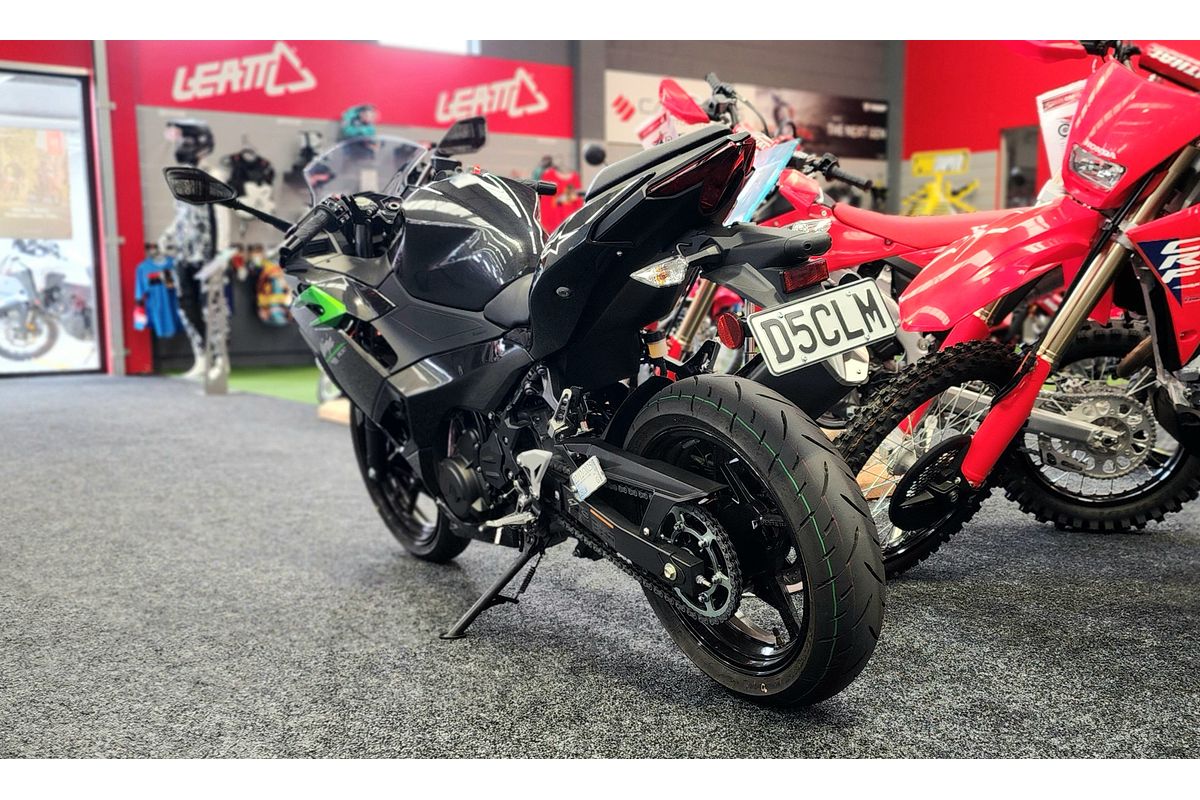 2025 Kawasaki NINJA EX500