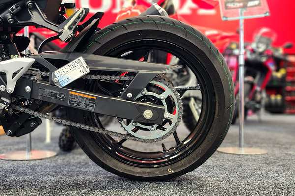 2025 Kawasaki NINJA EX500