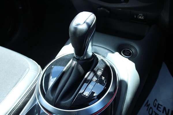 2020 Nissan JUKE ST-L F16