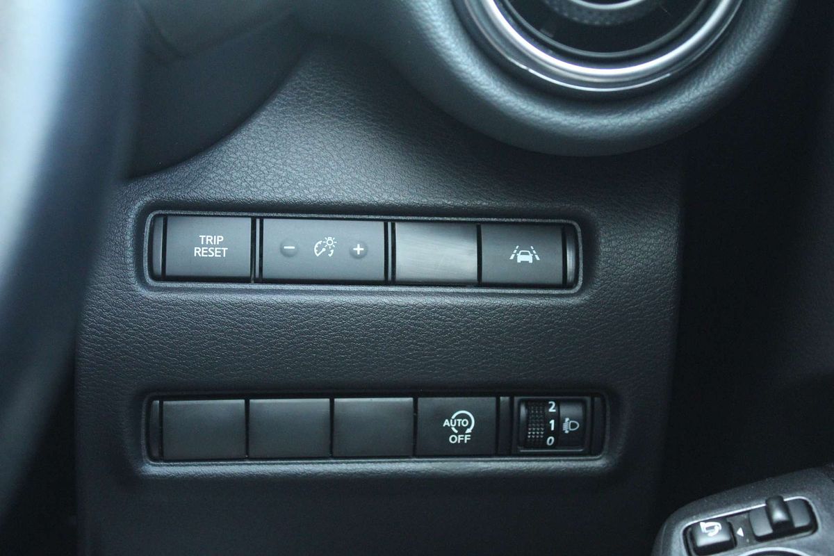 2020 Nissan JUKE ST-L F16