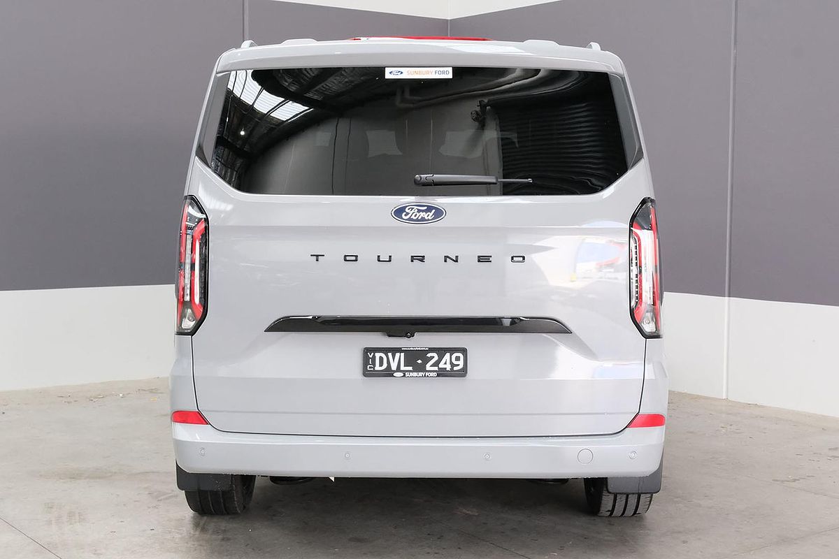 2025 Ford Tourneo Titanium X AV SWB