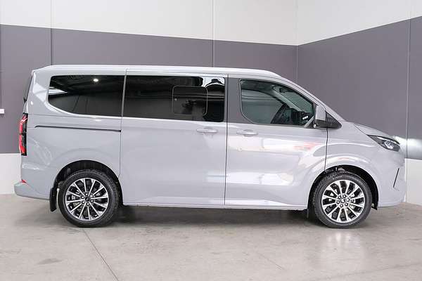 2025 Ford Tourneo Titanium X AV SWB