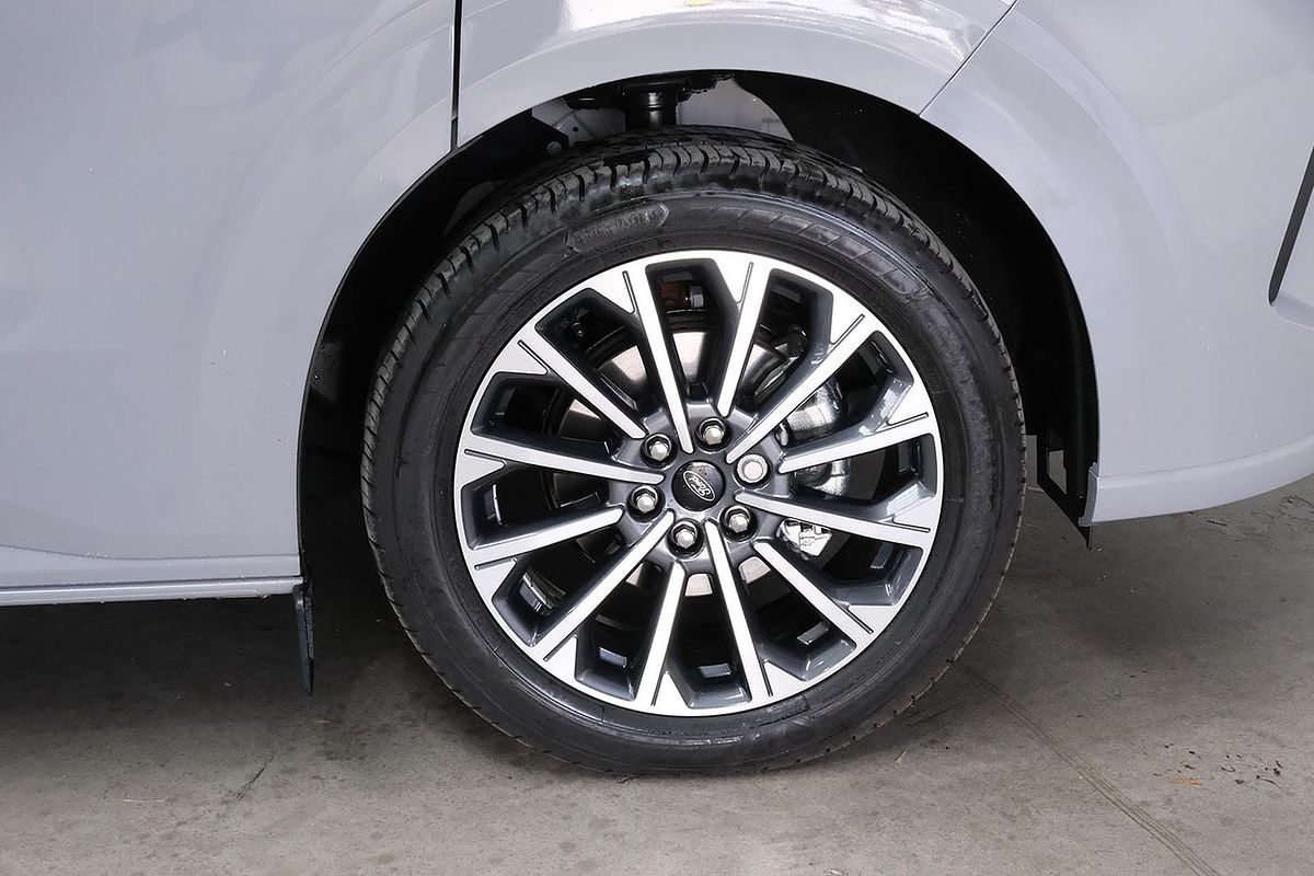 2025 Ford Tourneo Titanium X AV SWB