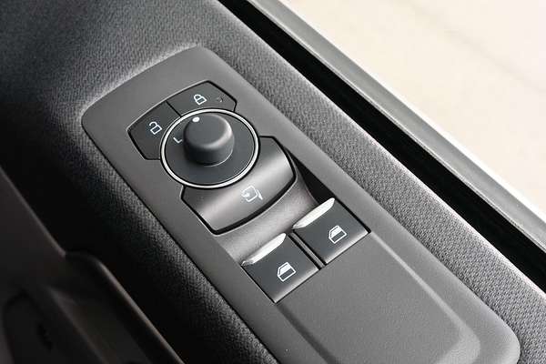 2025 Ford Tourneo Titanium X AV SWB