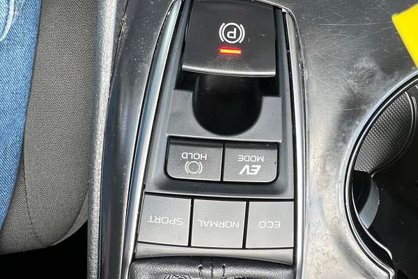 2019 Toyota Camry Ascent Sport AXVH71R