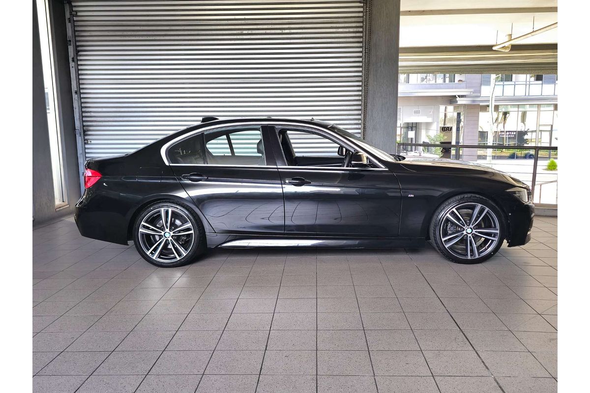 3 F30 LCI 330i M SPORT 2.0L T4 TURBO MPFI 8 SP AUTOMATIC 4D SEDAN 3 F30 LCI 330i M SPORT 2.0L T4 TURBO MPFI 8 SP AUTOMATIC 4D SEDAN