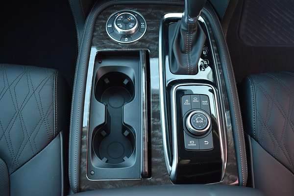 2025 Nissan Patrol Ti Y62