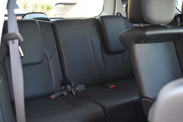 2025 Nissan Patrol Ti Y62