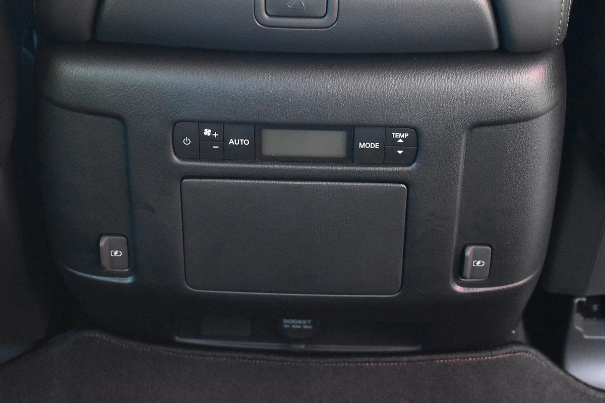 2025 Nissan Patrol Ti Y62