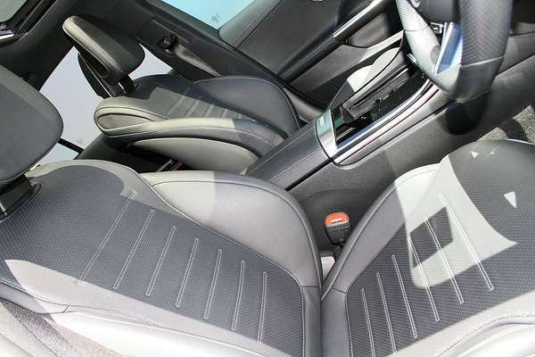 2022 Mercedes-Benz C-Class C200 W206