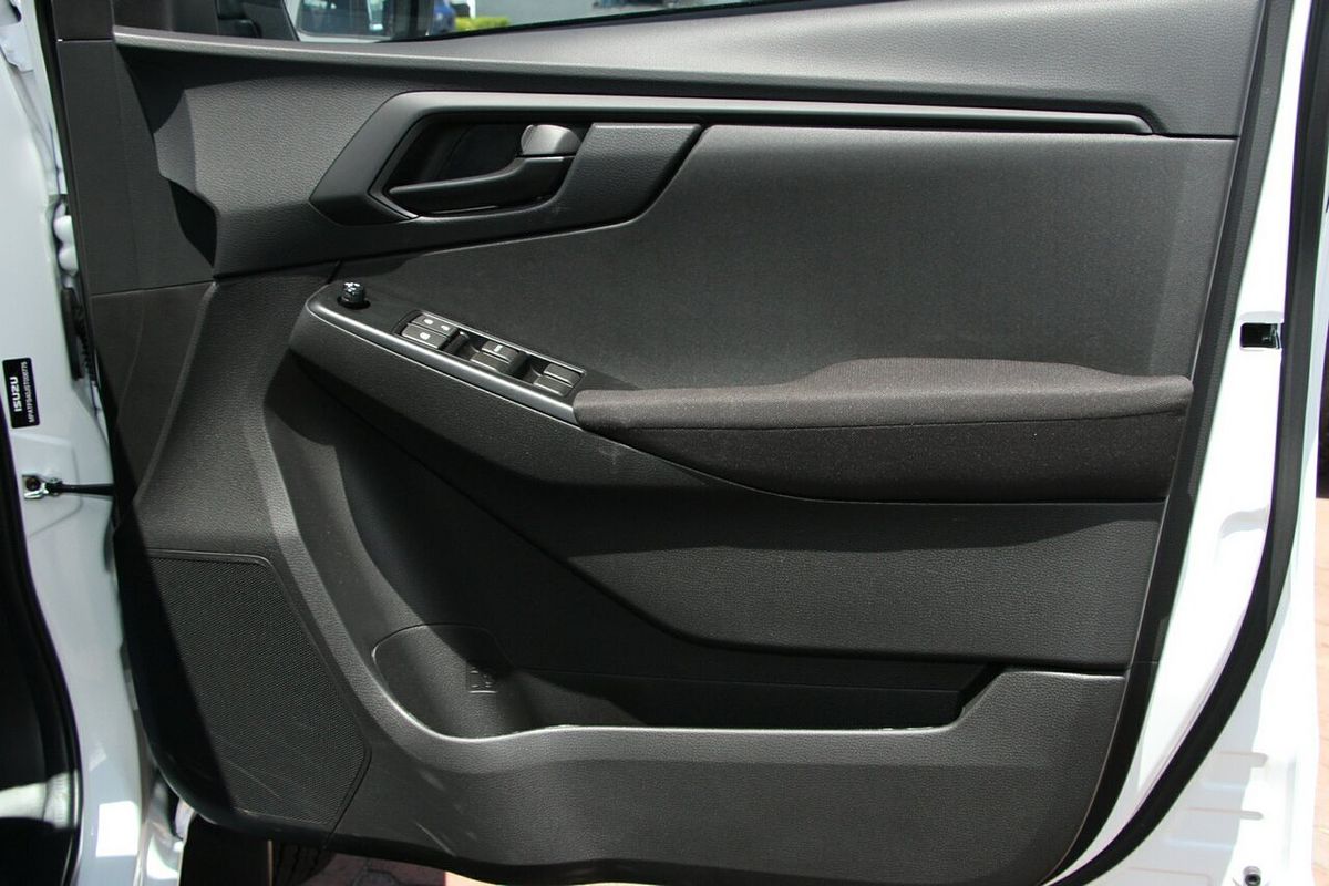 2025 Isuzu D-MAX SX 4X4