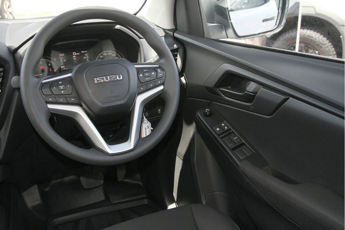 2025 Isuzu D-MAX SX 4X4