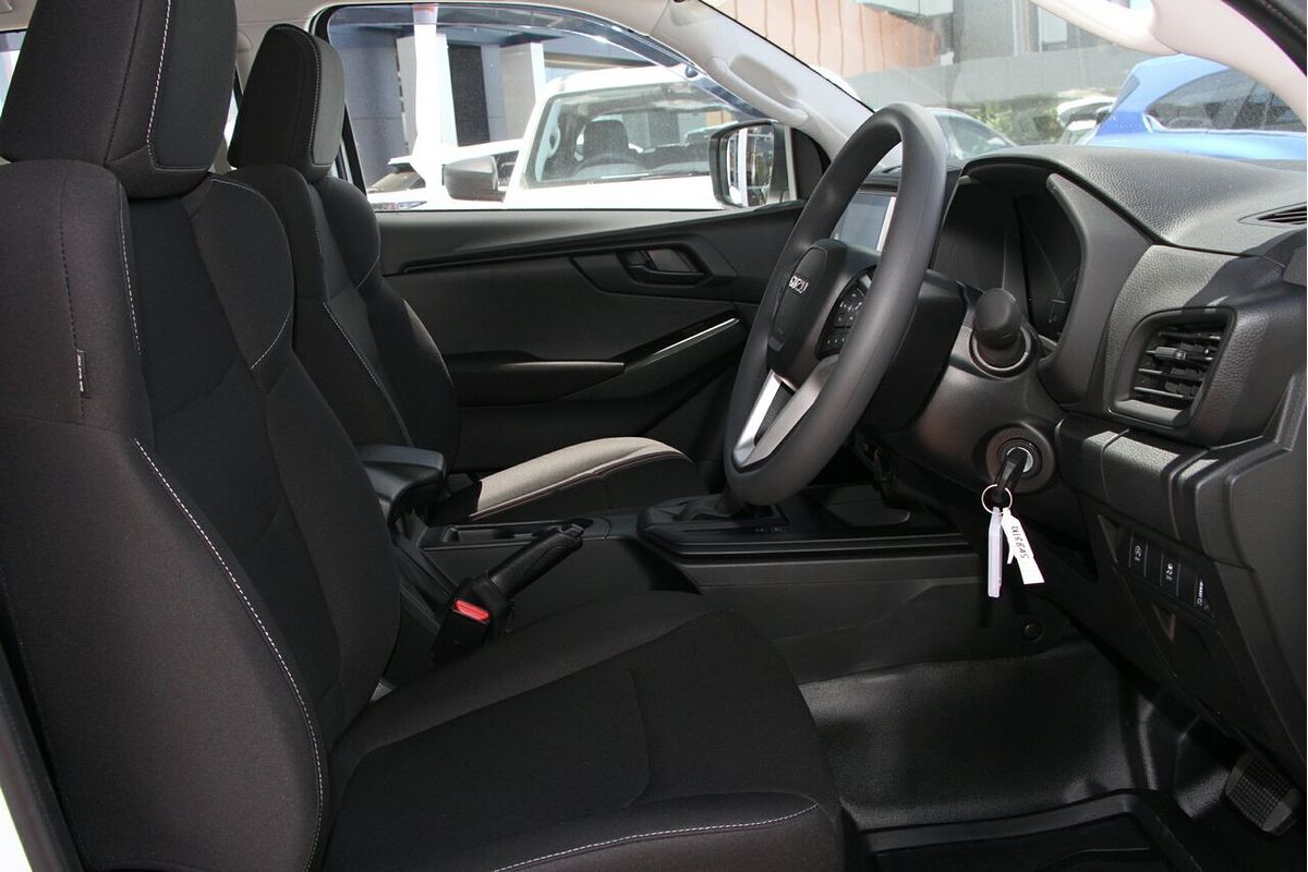 2025 Isuzu D-MAX SX 4X4