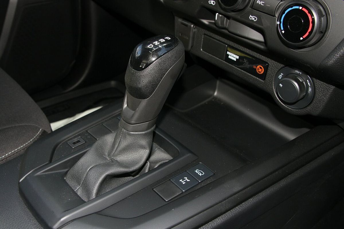 2025 Isuzu D-MAX SX 4X4