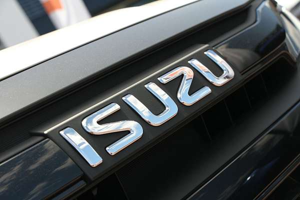 2025 Isuzu D-MAX SX 4X4