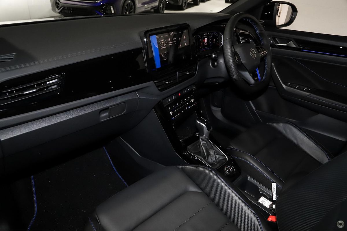 2025 Volkswagen T-Roc R D11