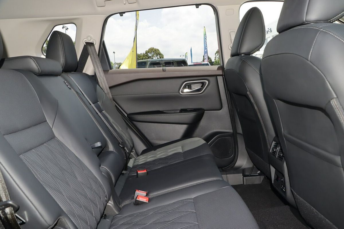 2025 Nissan X-TRAIL Ti-L T33