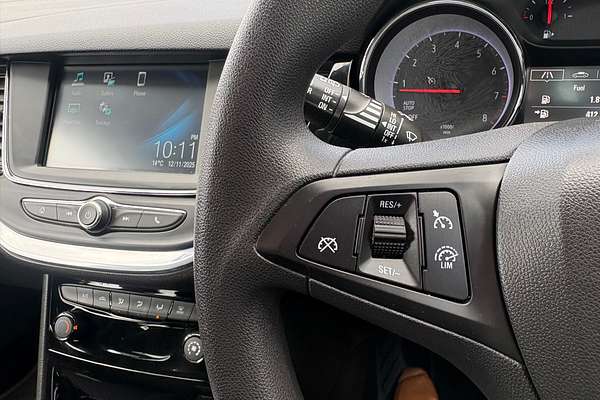 2017 Holden Astra R BK
