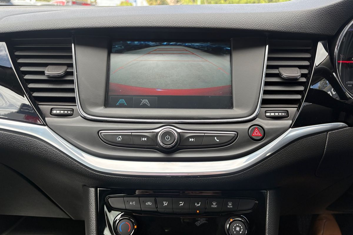 2017 Holden Astra R BK