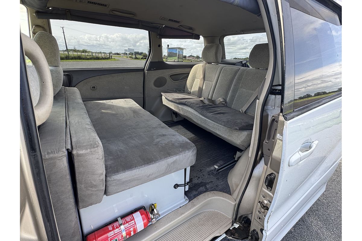 2004 Toyota Estima Campervan