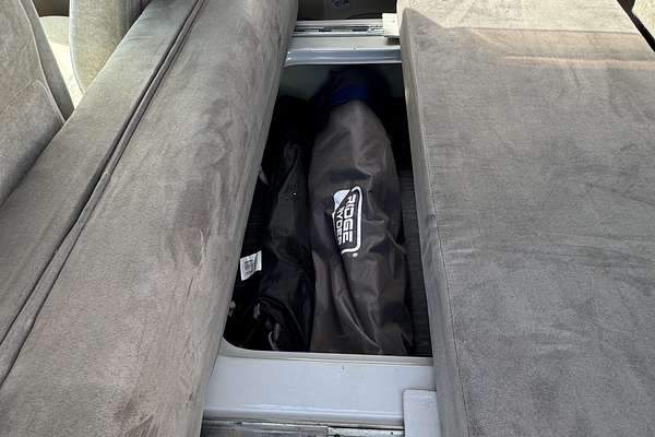 2004 Toyota Estima Campervan