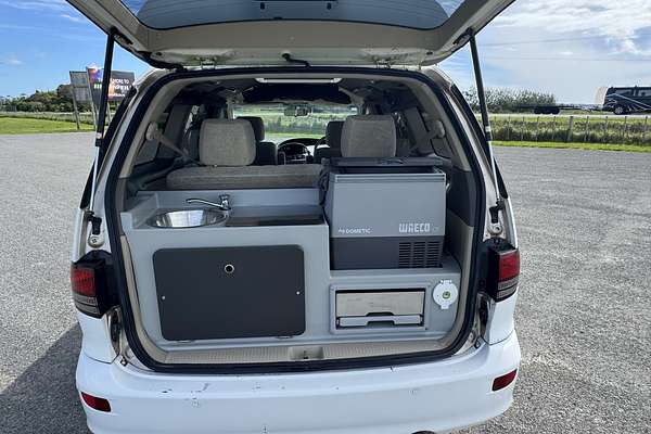 2004 Toyota Estima Campervan