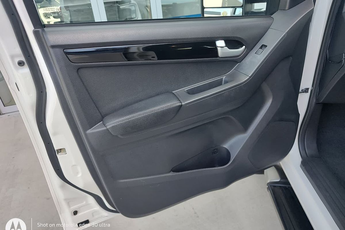 2016 Isuzu D-MAX X-RUNNER 4X4