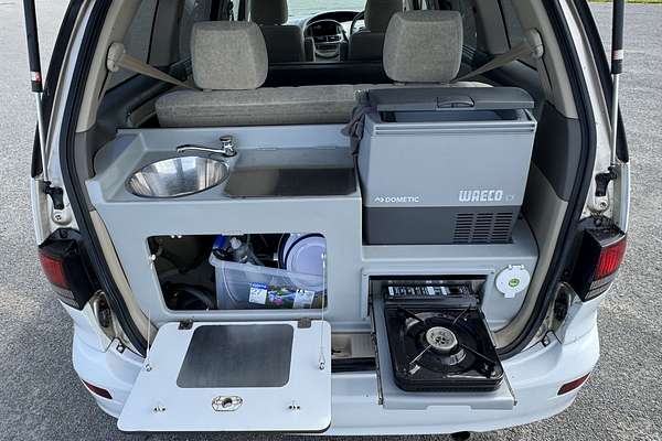 2004 Toyota Estima Campervan