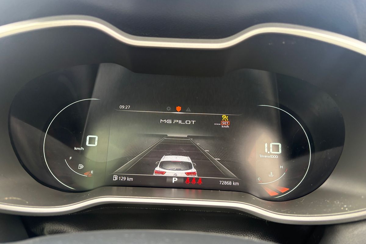 2021 MG ZS Essence AZS1