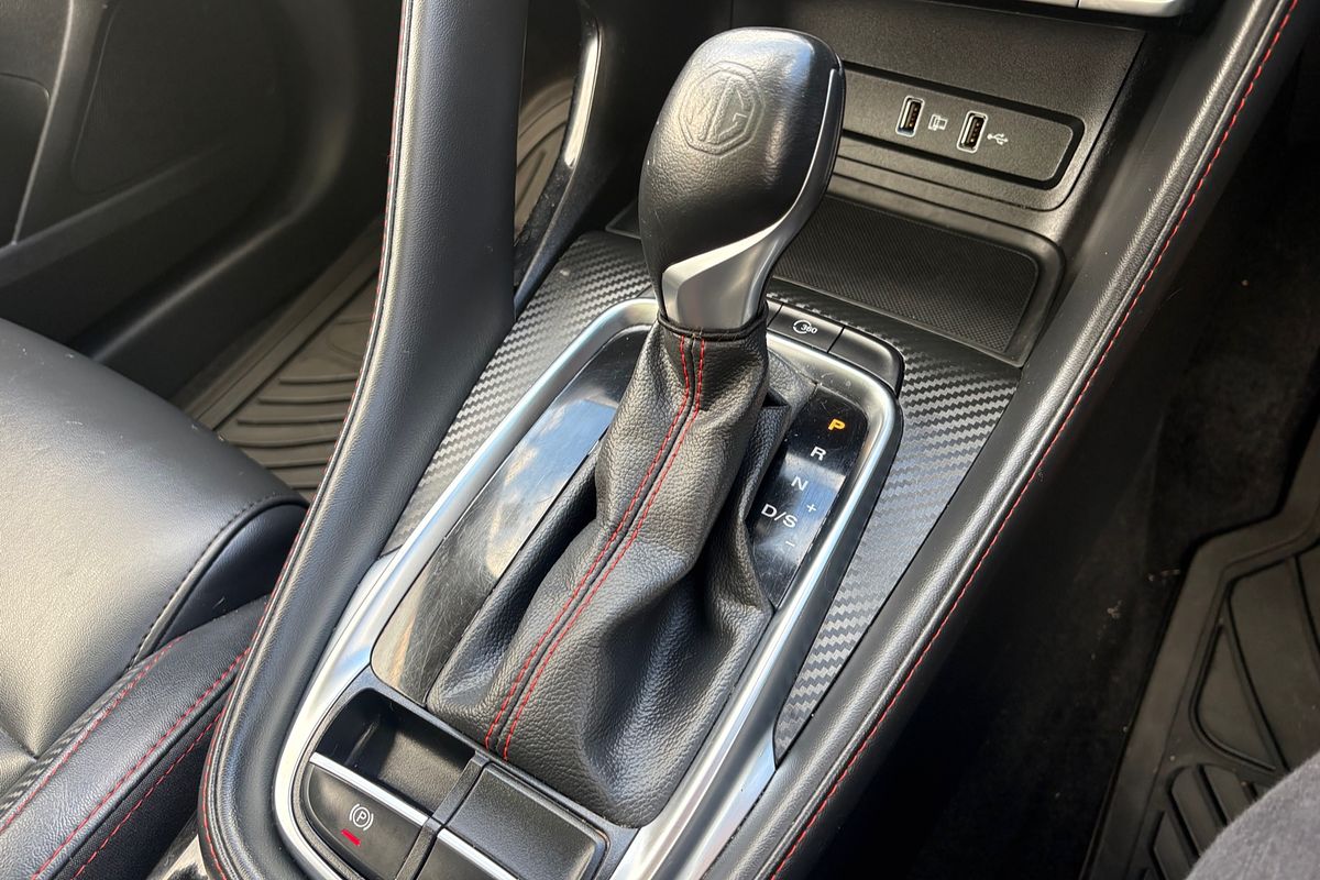 2021 MG ZS Essence AZS1