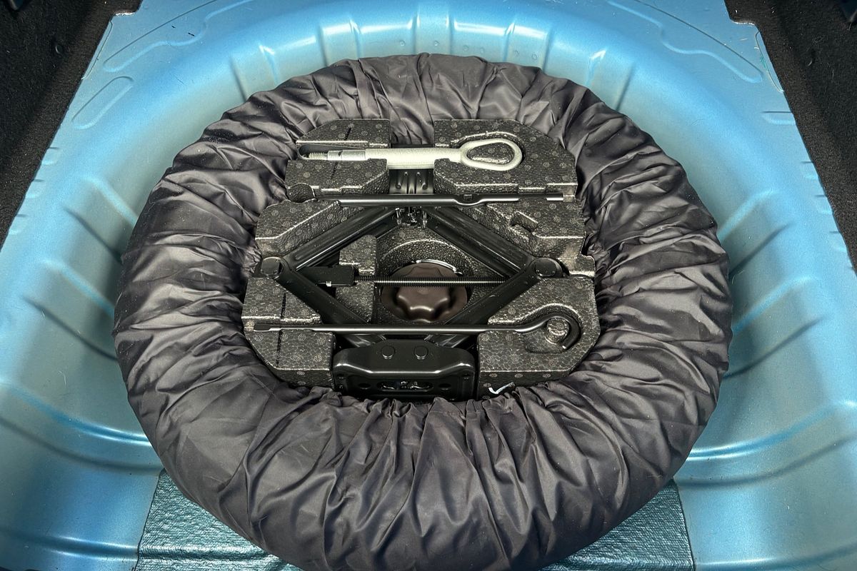 2021 MG ZS Essence AZS1