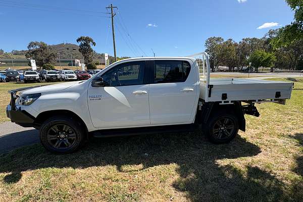 2025 Toyota Hilux SR GUN126R 4X4