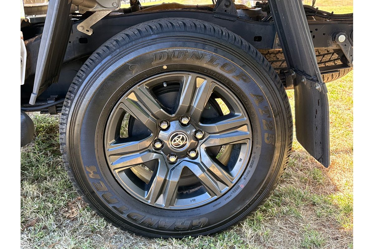 2025 Toyota Hilux SR GUN126R 4X4