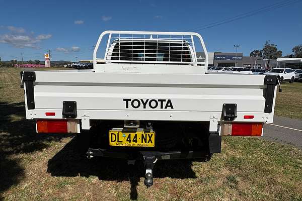 2025 Toyota Hilux SR GUN126R 4X4