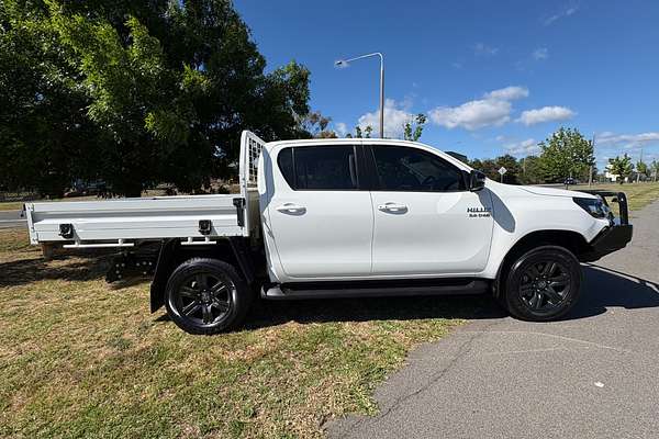 2025 Toyota Hilux SR GUN126R 4X4