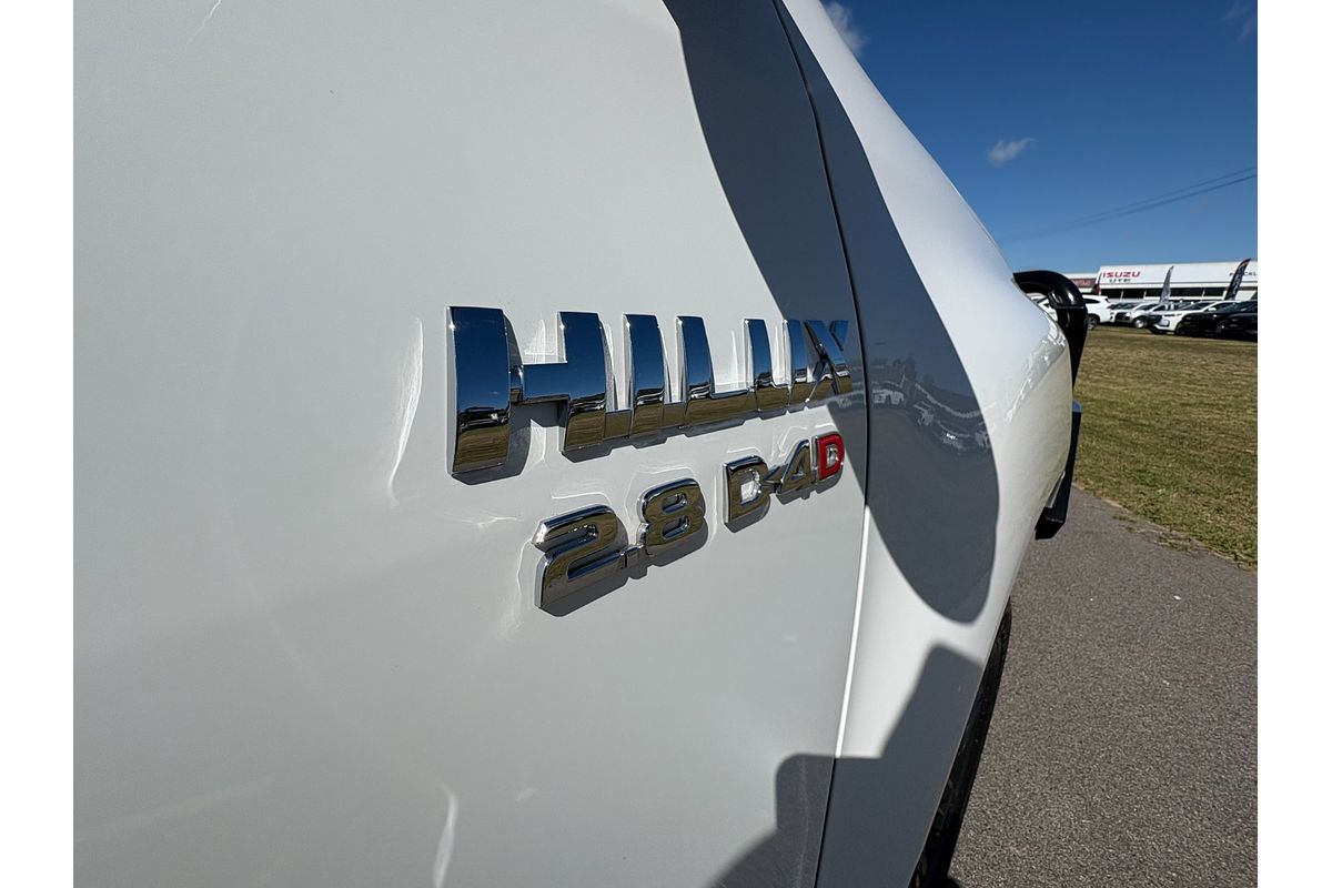 2025 Toyota Hilux SR GUN126R 4X4