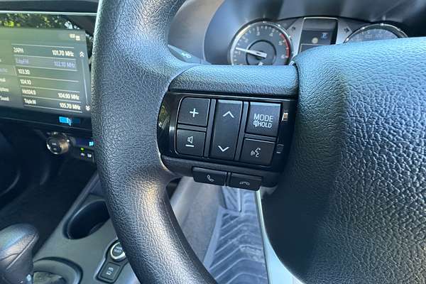 2025 Toyota Hilux SR GUN126R 4X4