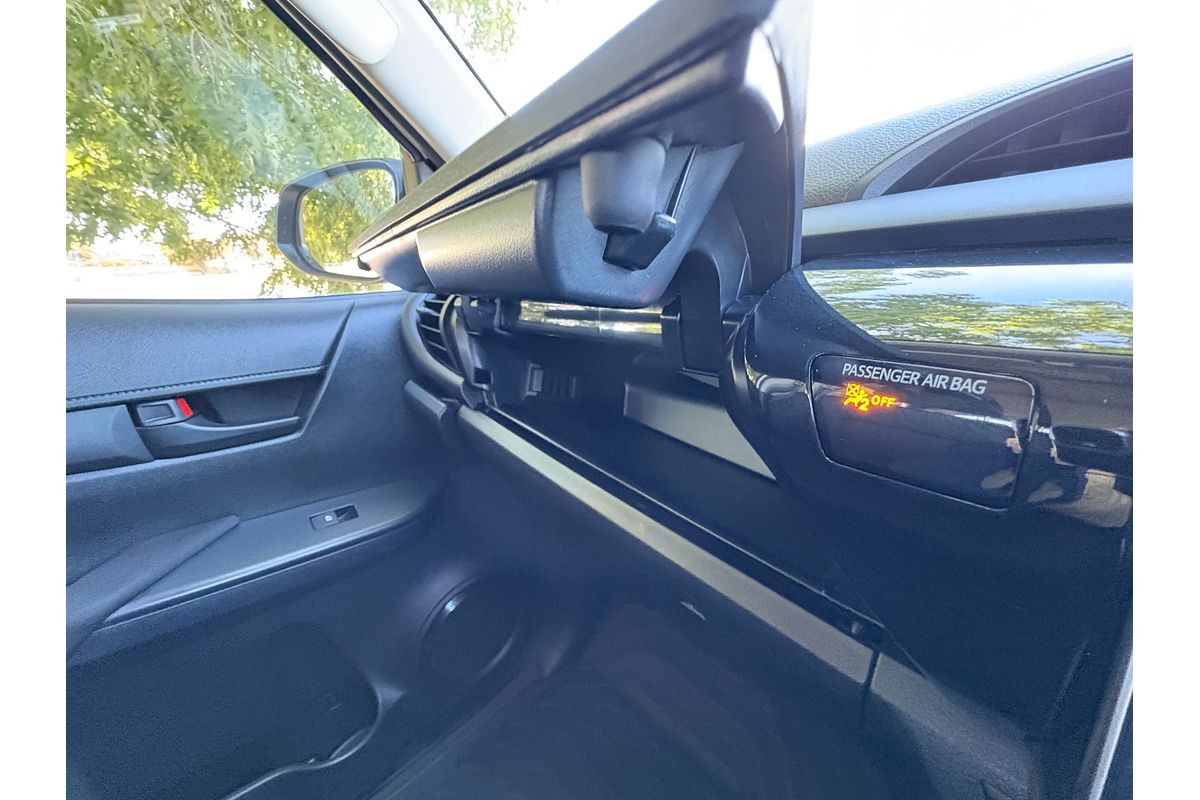 2025 Toyota Hilux SR GUN126R 4X4