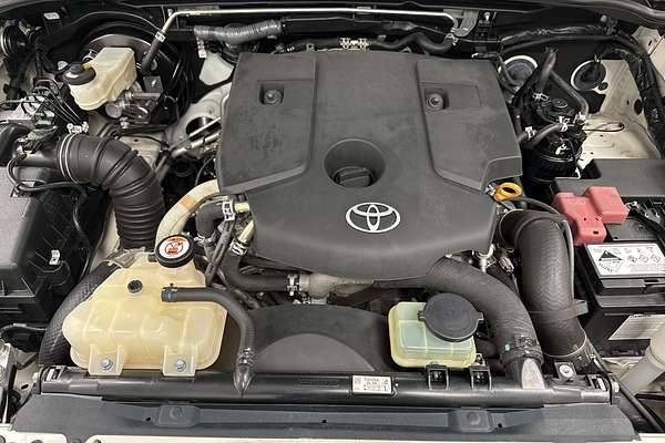 2020 Toyota Hilux SR GUN126R 4X4