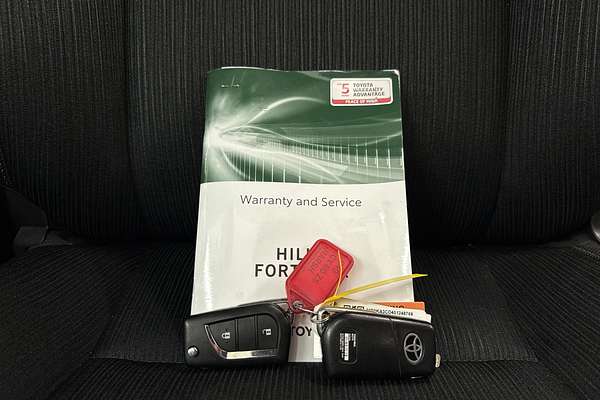 2020 Toyota Hilux SR GUN126R 4X4