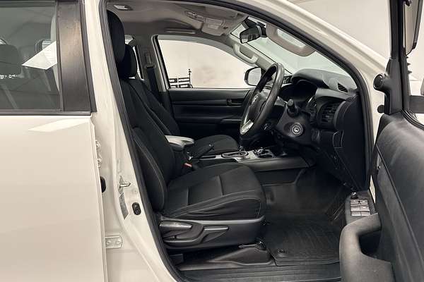 2020 Toyota Hilux SR GUN126R 4X4