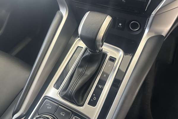 2019 Mitsubishi Pajero Sport GLS QE