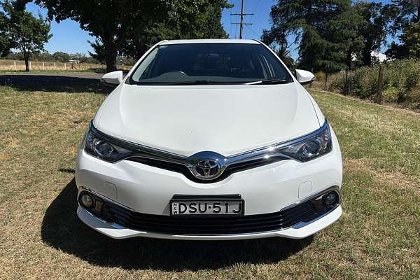 2017 Toyota Corolla Ascent Sport ZRE182R