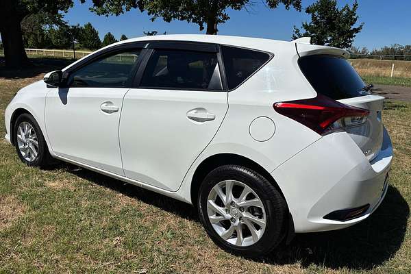 2017 Toyota Corolla Ascent Sport ZRE182R